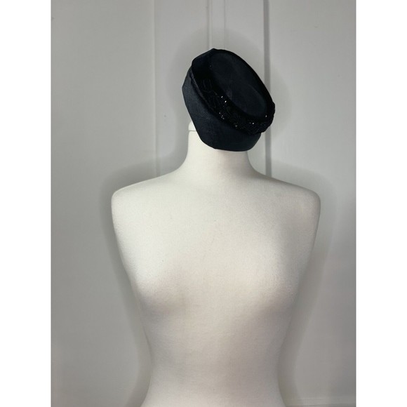 Vintage Herbert Bernard Pill Box Hat